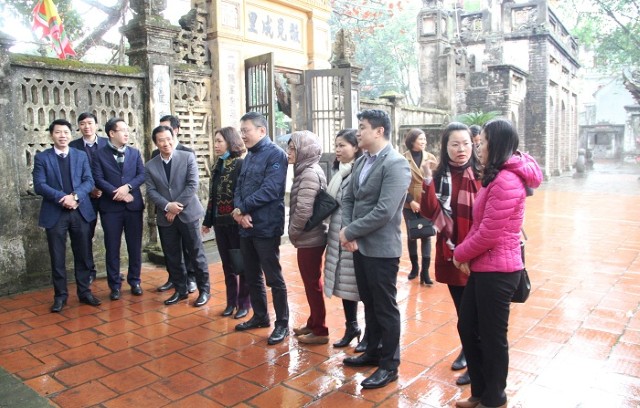 Ban Văn hóa - Xã hội: Khảo sát công tác quản lý di tích tại đền Phù Đổng 